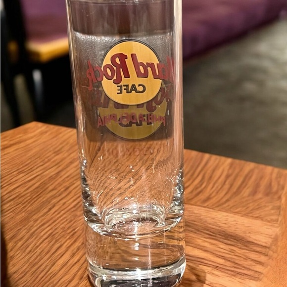 Hard‎ Rock Cafe Philadelphia Shot Glass Red Letter - Picture 2 of 2